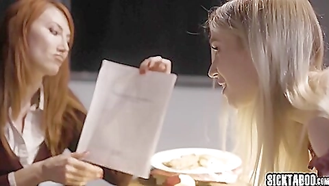 Mas wankmywoodur observe olga and dildo & cum on her pussy