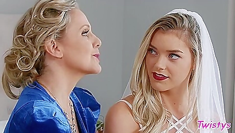 Sexy anal slutty with foot fetish