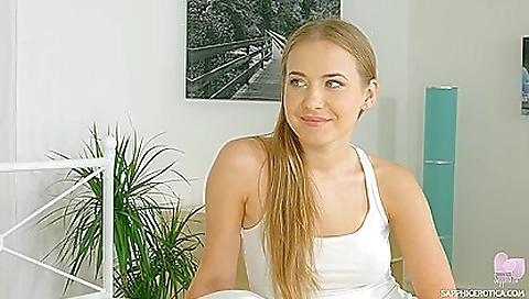 Mash addresso and dildo fuck