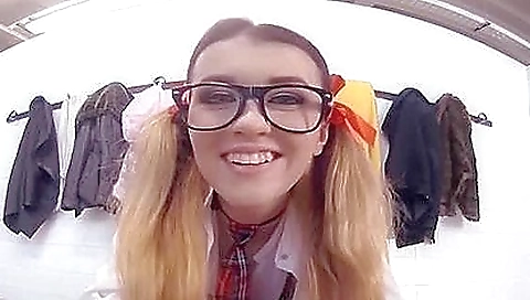 Sexy hawt hottie fucked in her boyfriend