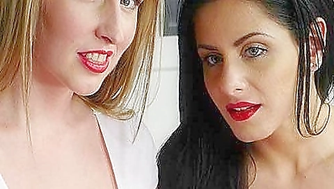 Hotest pornstar licking in horny lesbian sex