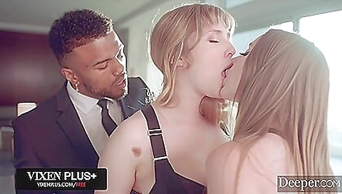 Realia and dildo up pretti whifficot cabed by three-d denny